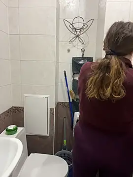 DienkaGreen online show from January 2026 11:39:02 AM