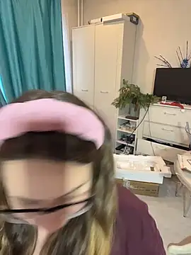 DienkaGreen online show from January 2026 11:17:02 AM