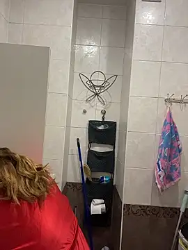 DienkaGreen online show from January 2026 12:45:02 PM