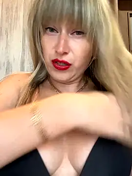 Kittenforyou online show from October 2025 11:56:01 AM