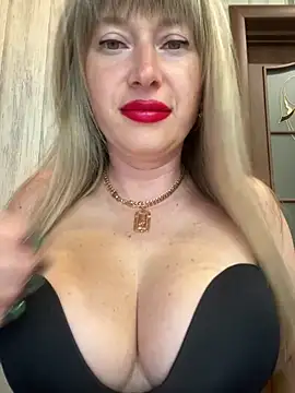 Kittenforyou online show from May 2026 12:38:02 PM