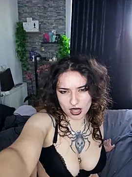 Moxxxie online show from November 2025 03:16:01 PM