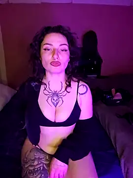 Snapshot of Moxxxie chatting on May 2026 03:15:02 PM Moxxxie online show from May 2026 03:15:02 PM