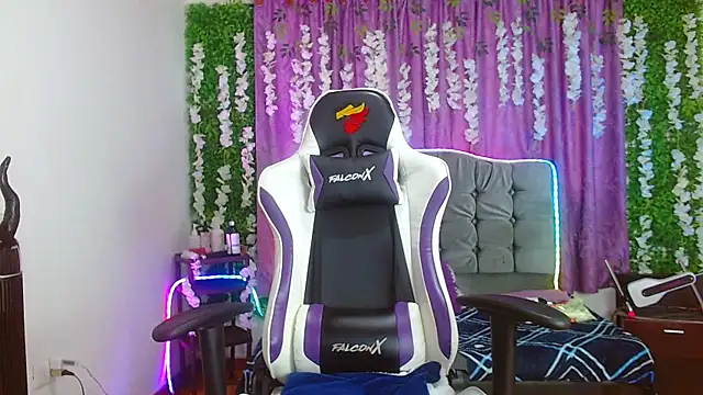 ariana-lopez online show from September 2025 03:38:02 PM