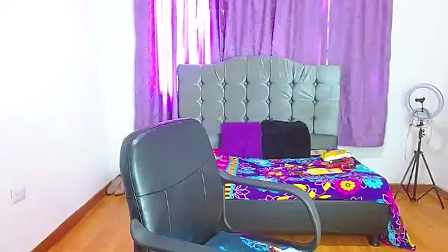 ariana-lopez online show from February 2025 04:25:01 PM