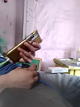 Wero4200 online show from October 2025 08:19:02 PM