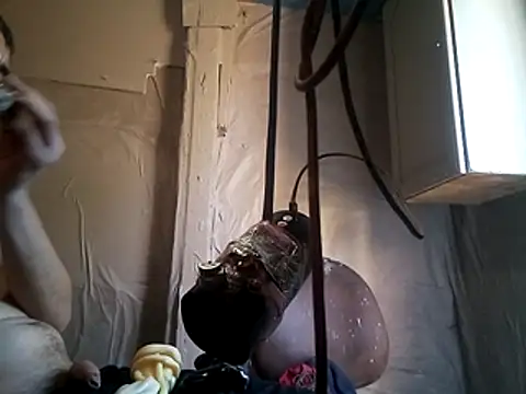 Wero4200 online show from November 2025 08:02:02 PM