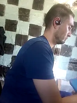 Wero4200 online show from April 2026 06:03:01 PM