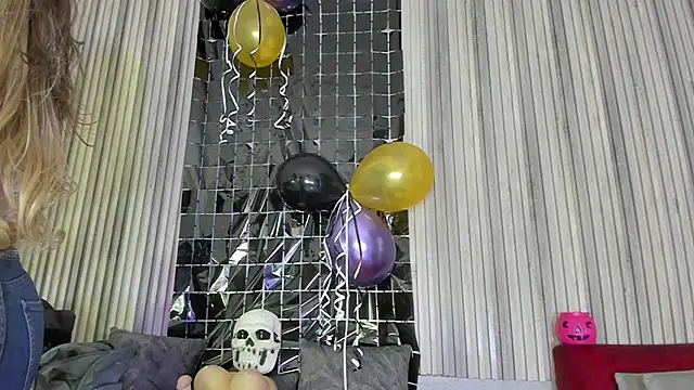 BriannaChelsea online show from October 2025 12:13:02 PM