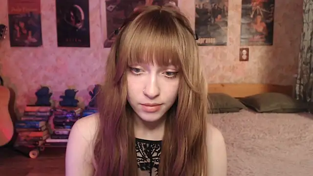 Friendly Ellie online show from April 2026 11:22:01 PM