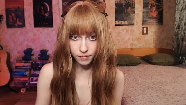 Snapshot of Friendly_Ellie chatting on October 2025 01:12:02 PM Friendly Ellie online show from October 2025 01:12:02 PM