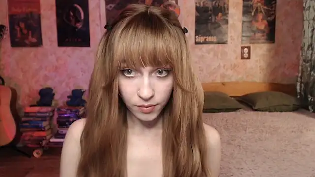 Snapshot of Friendly_Ellie chatting on February 2026 01:13:01 PM Friendly Ellie online show from February 2026 01:13:01 PM