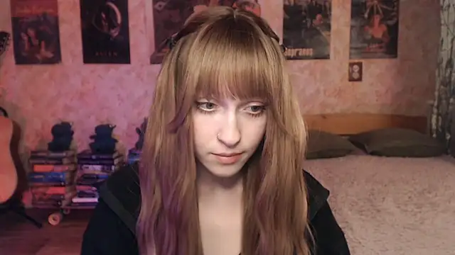 Friendly Ellie online show from April 2026 12:21:02 PM