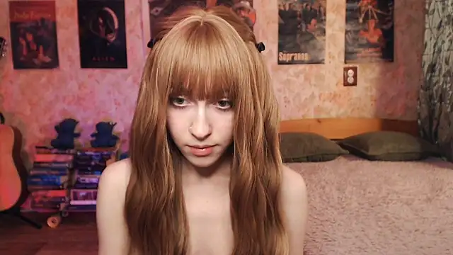 Snapshot of Friendly_Ellie chatting on October 2025 01:13:02 PM Friendly Ellie online show from October 2025 01:13:02 PM