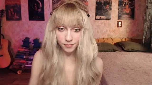 Snapshot of Friendly_Ellie chatting on February 2025 12:17:02 PM Friendly Ellie online show from February 2025 12:17:02 PM