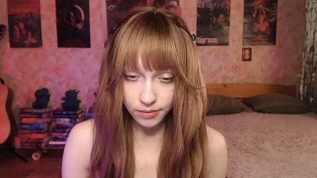 Friendly Ellie online show from April 2026 11:21:01 PM