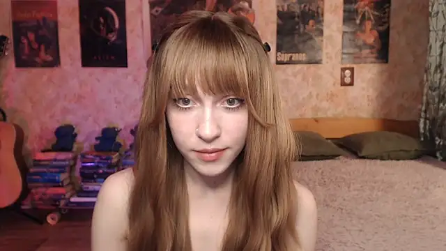 Snapshot of Friendly_Ellie chatting on February 2026 11:16:01 PM Friendly Ellie online show from February 2026 11:16:01 PM