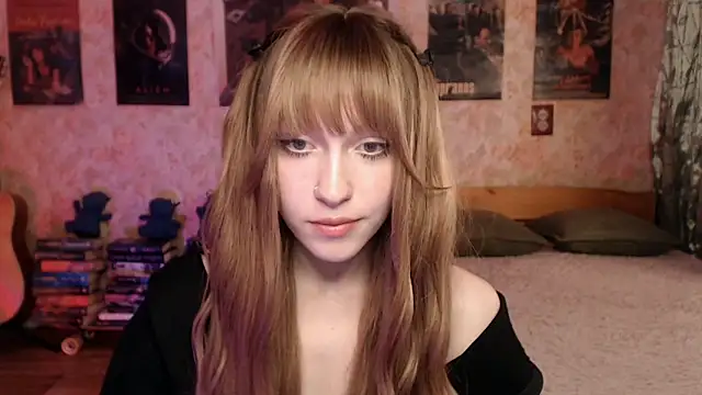 Friendly Ellie online show from May 2026 12:21:02 AM