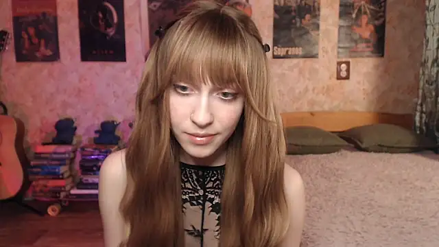 Friendly Ellie online show from March 2026 01:18:01 PM