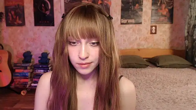 Friendly Ellie online show from June 2026 01:33:01 AM