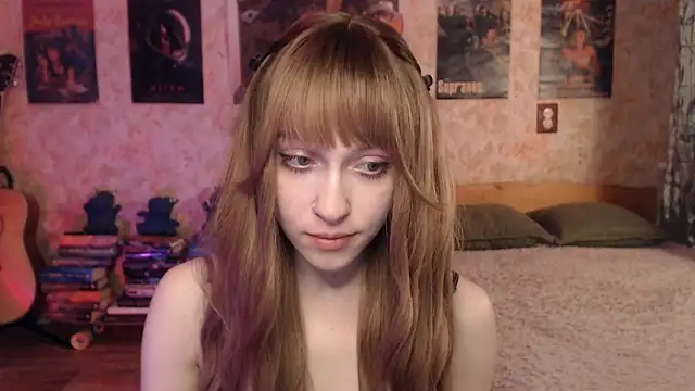 Friendly Ellie online show from April 2026 01:41:01 PM