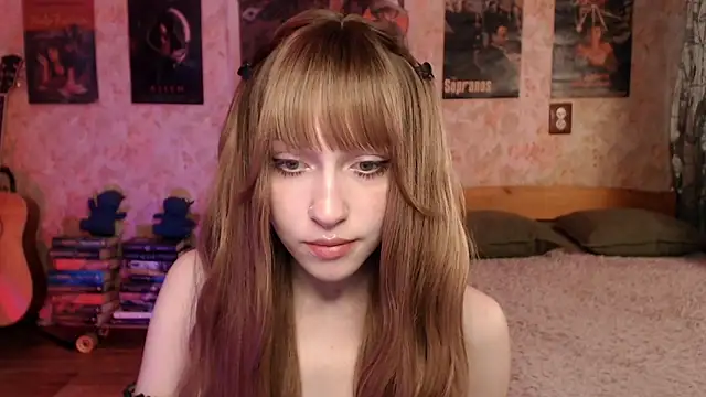 Friendly Ellie online show from May 2026 12:18:02 AM