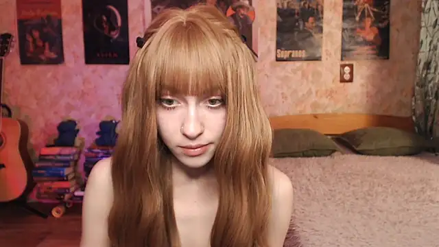 Snapshot of Friendly_Ellie chatting on November 2025 11:16:01 PM Friendly Ellie online show from November 2025 11:16:01 PM