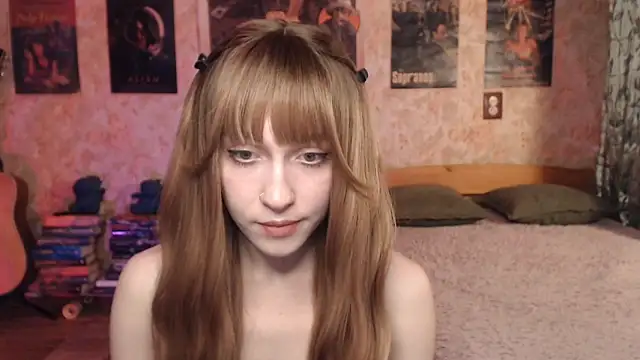 Snapshot of Friendly_Ellie chatting on February 2026 01:22:01 PM Friendly Ellie online show from February 2026 01:22:01 PM