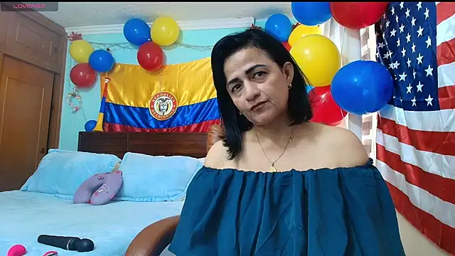 Snapshot of ISABEEL_SOFIA01 chatting on June 2026 03:17:02 PM ISABEEL SOFIA01 online show from June 2026 03:17:02 PM
