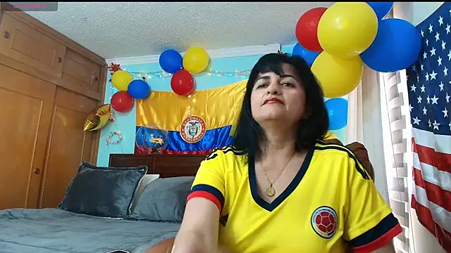 Snapshot of ISABEEL_SOFIA01 chatting on July 2026 06:33:01 PM ISABEEL SOFIA01 online show from July 2026 06:33:01 PM