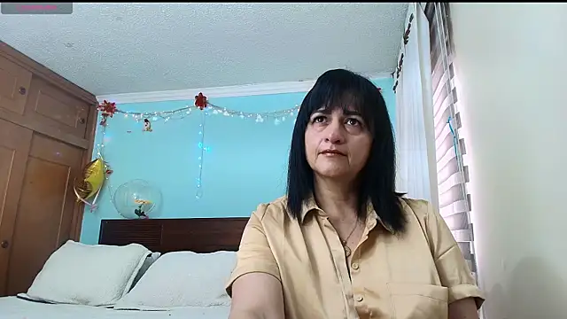 Snapshot of ISABEEL_SOFIA01 chatting on July 2026 12:45:01 PM ISABEEL SOFIA01 online show from July 2026 12:45:01 PM