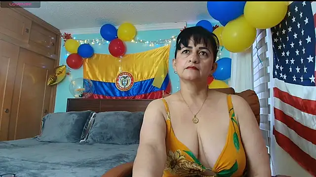 Snapshot of ISABEEL_SOFIA01 chatting on July 2026 11:54:01 AM ISABEEL SOFIA01 online show from July 2026 11:54:01 AM