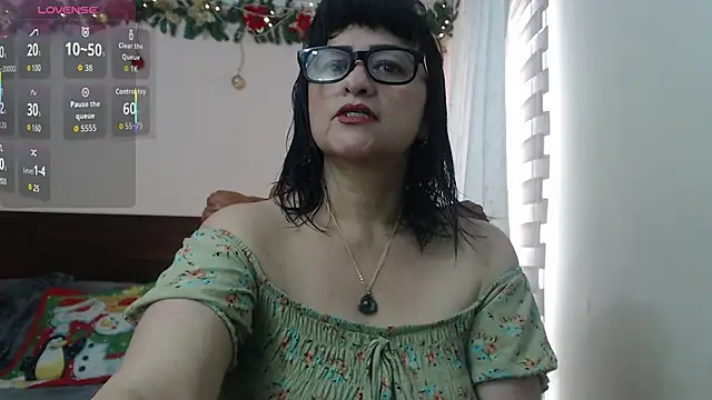 Snapshot of ISABEEL_SOFIA01 chatting on November 2025 04:10:01 PM ISABEEL SOFIA01 online show from November 2025 04:10:01 PM