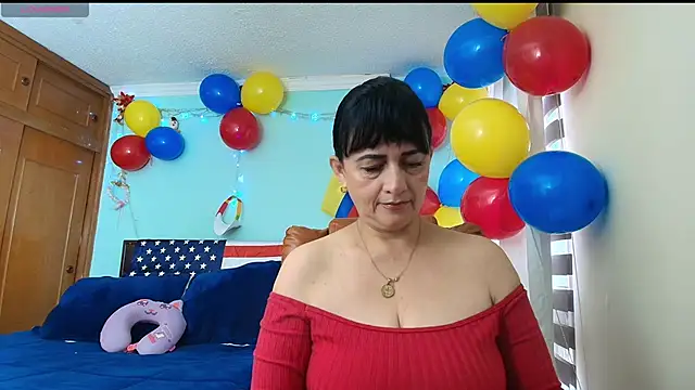 Snapshot of ISABEEL_SOFIA01 chatting on June 2026 12:00:01 PM ISABEEL SOFIA01 online show from June 2026 12:00:01 PM
