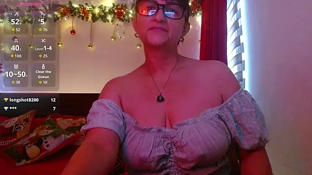 Snapshot of ISABEEL_SOFIA01 chatting on January 2026 12:10:02 PM ISABEEL SOFIA01 online show from January 2026 12:10:02 PM