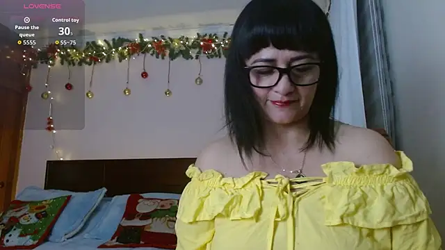 Snapshot of ISABEEL_SOFIA01 chatting on December 2025 10:31:02 AM ISABEEL SOFIA01 online show from December 2025 10:31:02 AM