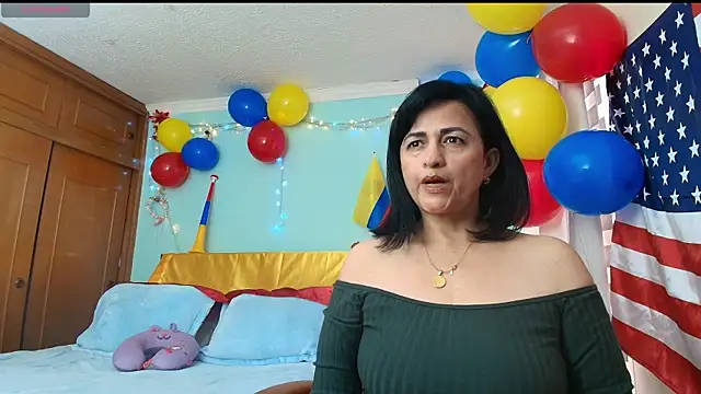 Snapshot of ISABEEL_SOFIA01 chatting on June 2026 07:01:01 PM ISABEEL SOFIA01 online show from June 2026 07:01:01 PM