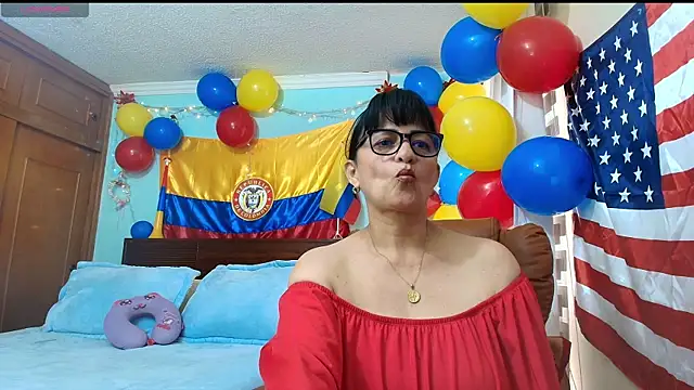 Snapshot of ISABEEL_SOFIA01 chatting on June 2026 01:28:01 PM ISABEEL SOFIA01 online show from June 2026 01:28:01 PM