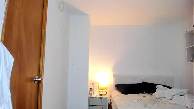 Justyn Torres online show from March 2026 10:49:01 AM