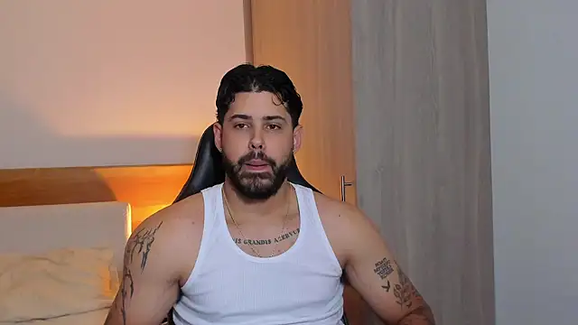Justyn Torres online show from February 2025 07:26:01 PM
