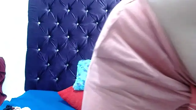 valentinaricothx online show from January 2026 07:21:01 PM