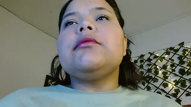 sexychubby    online show from March 2025 12:32:01 AM