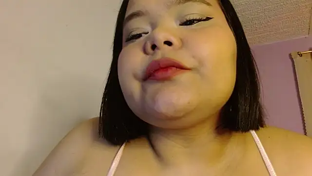 Snapshot of sexychubby___ chatting on June 2026 03:57:01 PM sexychubby online show from June 2026 03:57:01 PM