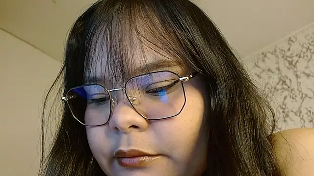 sexychubby    online show from November 2025 02:12:01 AM