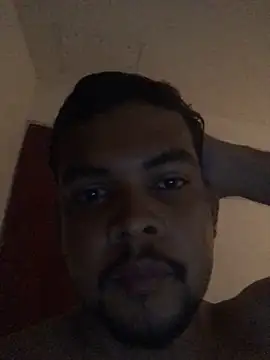 Snapshot of ElsecretodeBruno chatting on March 2025 03:06:01 PM ElsecretodeBruno online show from March 2025 03:06:01 PM