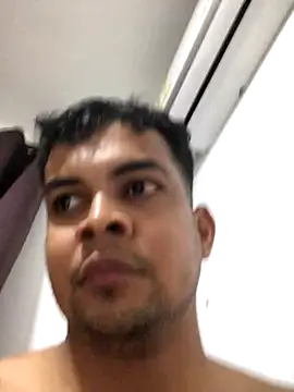 Snapshot of ElsecretodeBruno chatting on October 2025 09:46:01 PM ElsecretodeBruno online show from October 2025 09:46:01 PM