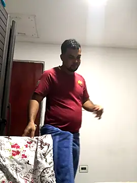 Snapshot of ElsecretodeBruno chatting on November 2025 02:38:02 AM ElsecretodeBruno online show from November 2025 02:38:02 AM