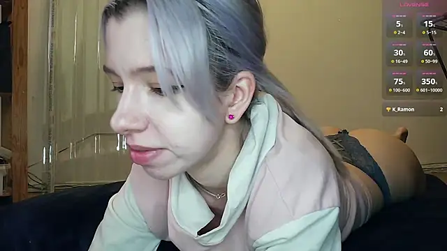 Snapshot of cruellagoth666 chatting on June 2026 12:06:02 PM cruellagoth666 online show from June 2026 12:06:02 PM