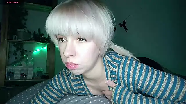 Snapshot of cruellagoth666 chatting on January 2025 02:55:02 PM cruellagoth666 online show from January 2025 02:55:02 PM