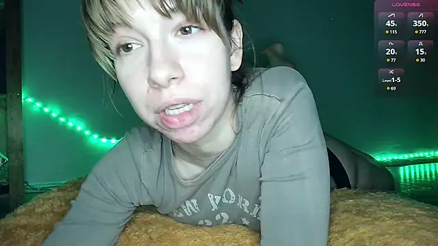Snapshot of cruellagoth666 chatting on September 2025 10:27:02 PM cruellagoth666 online show from September 2025 10:27:02 PM